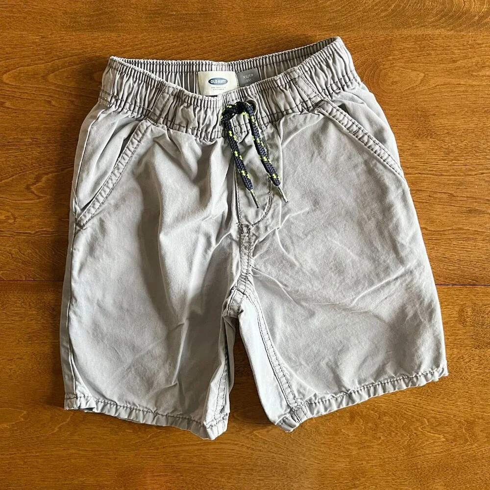 Old Navy play salmon and gray shorts 5